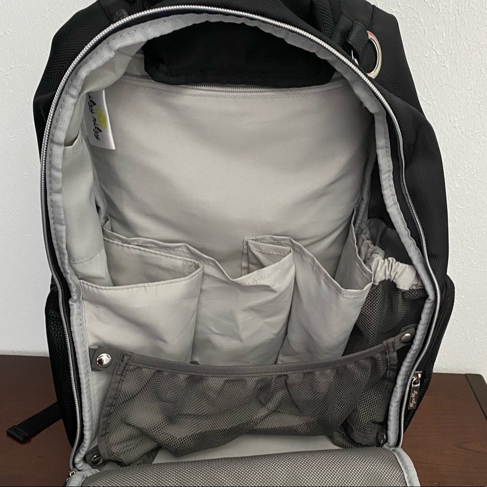 Diaper backpack - Picture 7 of 9